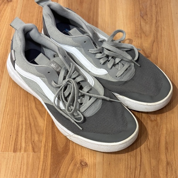 Vans Ultra Range Sneakers - Picture 1 of 4